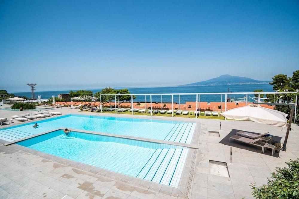 Le Ancore Hotel Vico Equense Exterior photo