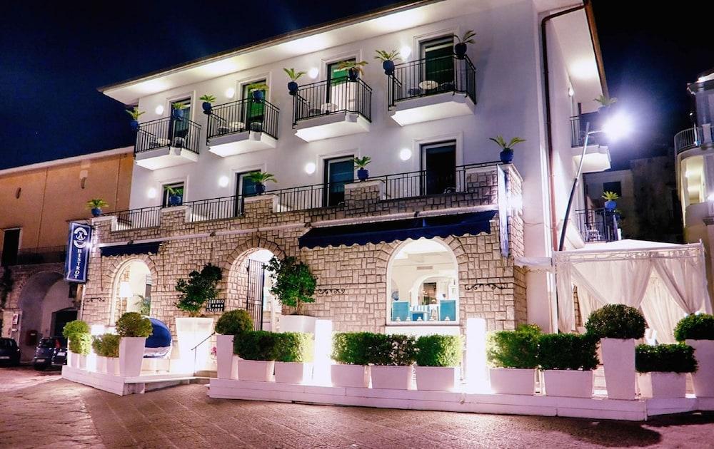 Le Ancore Hotel Vico Equense Exterior photo
